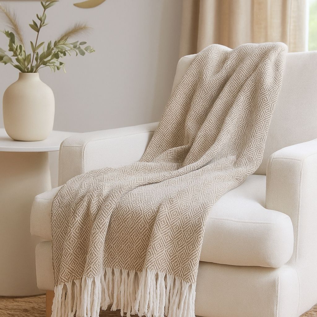 Плед Валенсия с бахромой Влади, белый/ песочный