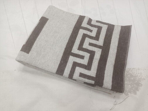 Одеяло жаккардовое байковое Влади