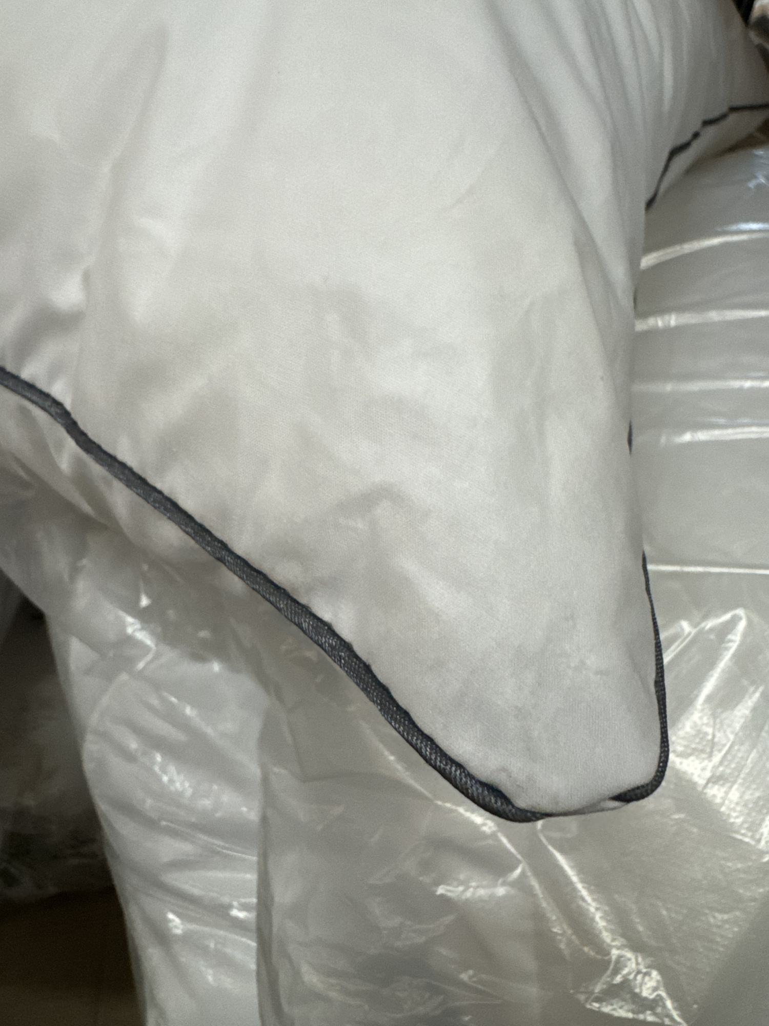 УЦЕНЕННЫЙ ТОВАР Подушка бамбук, зам леб пуха микрофибра Реноме