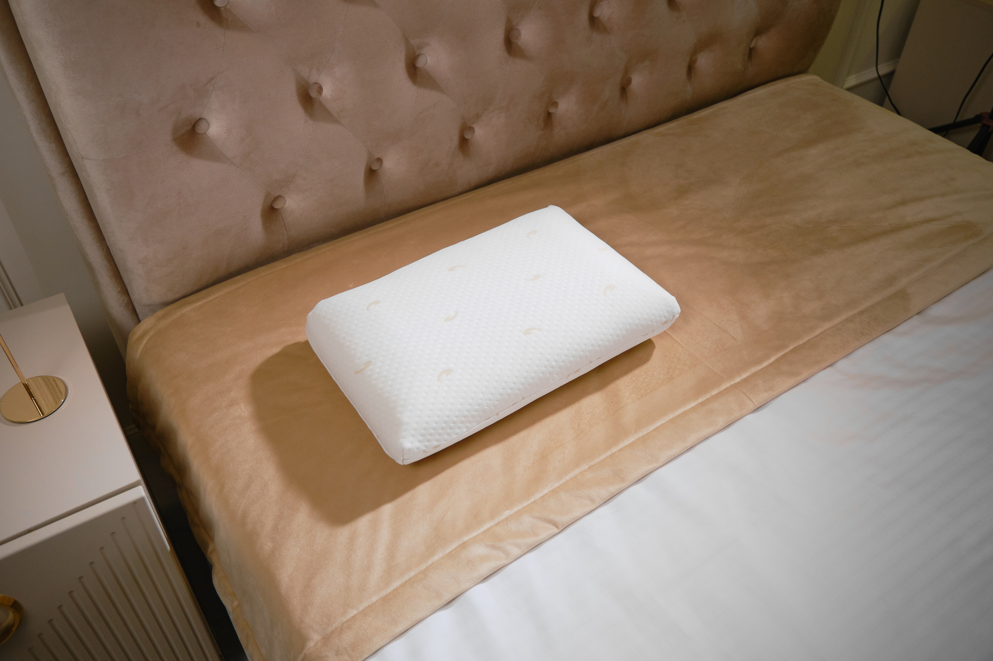 Подушка ортопедическая Memory foam Реноме